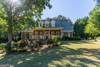 1210 Lancelot Court, Loganville, GA 30052