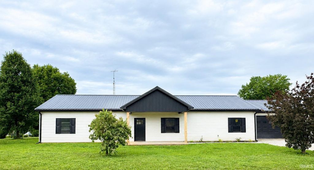 435 N Roosevelt Street, Orleans, IN 47452