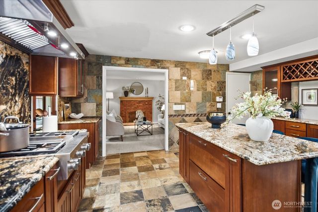 4505 146th Place SW, Lynnwood, WA 98087