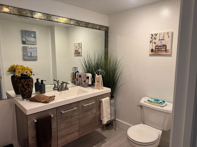 5200 N Ocean Blvd 1012B, Lauderdale By The Sea, FL 33308
