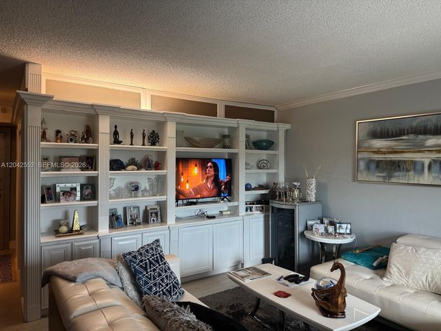 5200 N Ocean Blvd 1012B, Lauderdale By The Sea, FL 33308