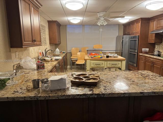 5200 N Ocean Blvd 1012B, Lauderdale By The Sea, FL 33308