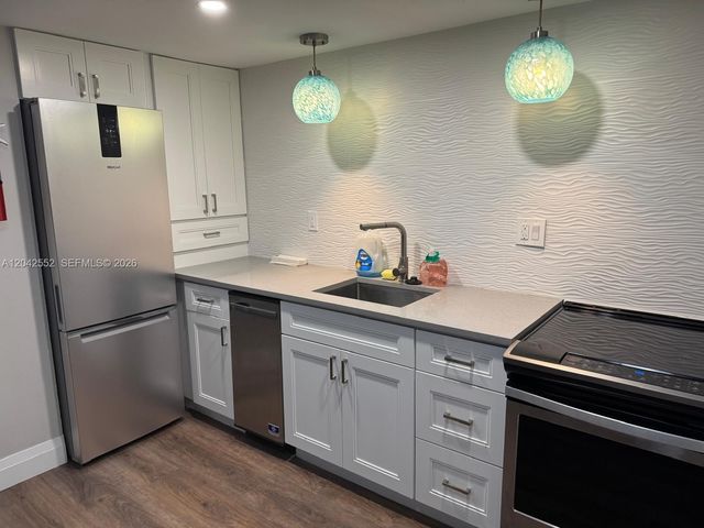 5200 N Ocean Blvd 1012B, Lauderdale By The Sea, FL 33308