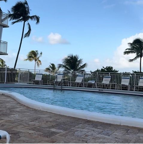 5200 N Ocean Blvd 1012B, Lauderdale By The Sea, FL 33308