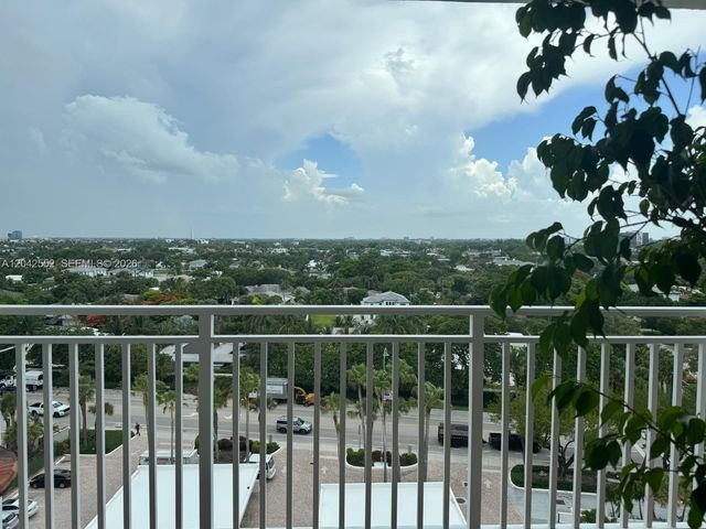 5200 N Ocean Blvd 1012B, Lauderdale By The Sea, FL 33308