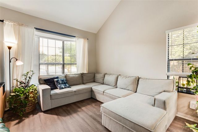 502 Alameda Avenue, Duncanville, TX 75137