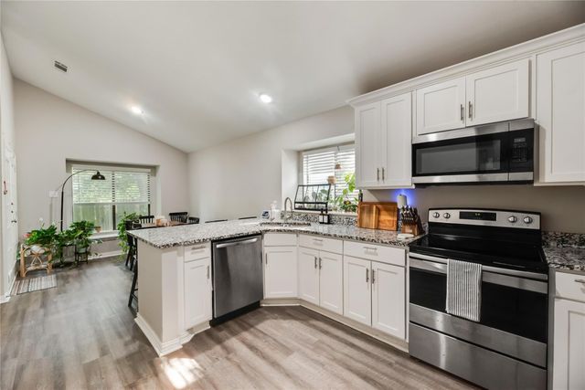 502 Alameda Avenue, Duncanville, TX 75137