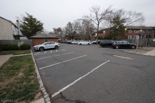 206 Main St 1, Millburn Twp., NJ 07041