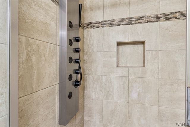 5083 Easton Drive, Tuscaloosa, AL 35405