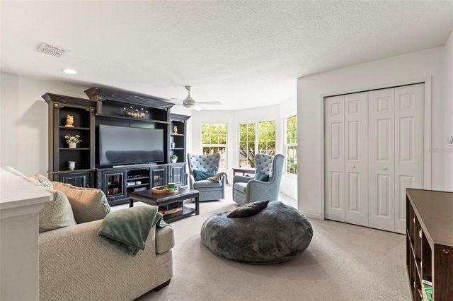 10142 DEERCLIFF DRIVE, Tampa, FL 33647
