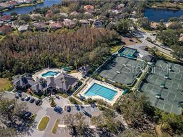 10142 DEERCLIFF DRIVE, Tampa, FL 33647