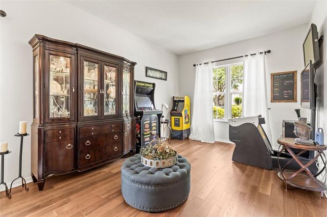 10142 DEERCLIFF DRIVE, Tampa, FL 33647