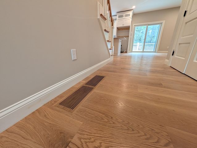 6 Station St, Kingston, MA 02364