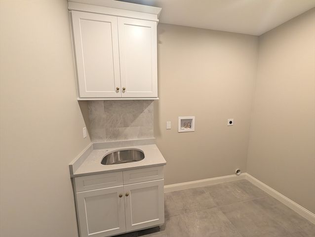 6 Station St, Kingston, MA 02364