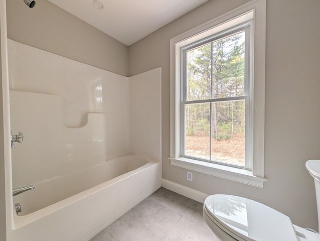 6 Station St, Kingston, MA 02364