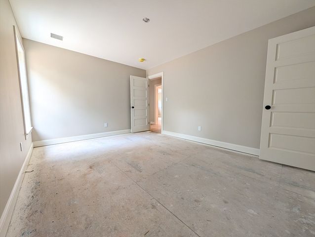 6 Station St, Kingston, MA 02364