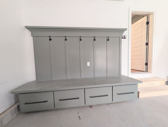 6 Station St, Kingston, MA 02364