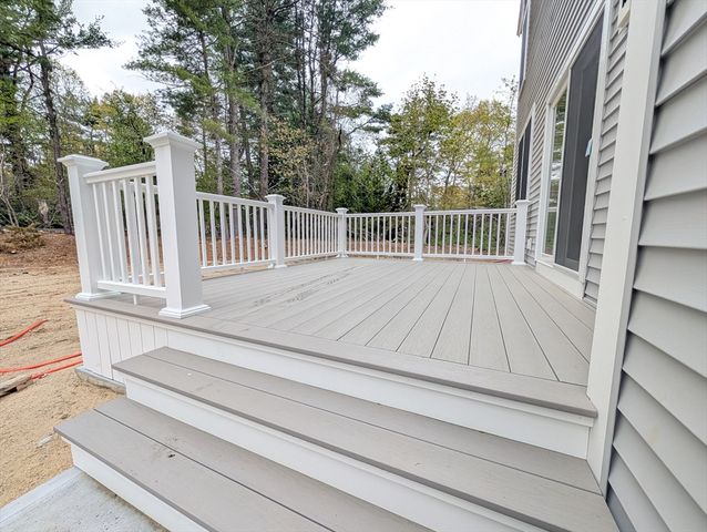 6 Station St, Kingston, MA 02364