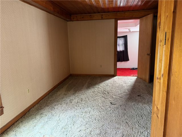 215 W Park St, Hermitage, PA 16148