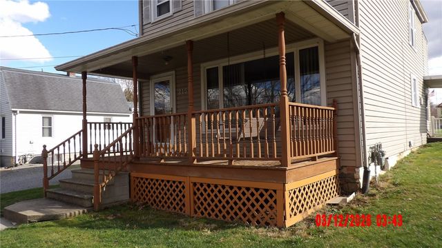 215 W Park St, Hermitage, PA 16148