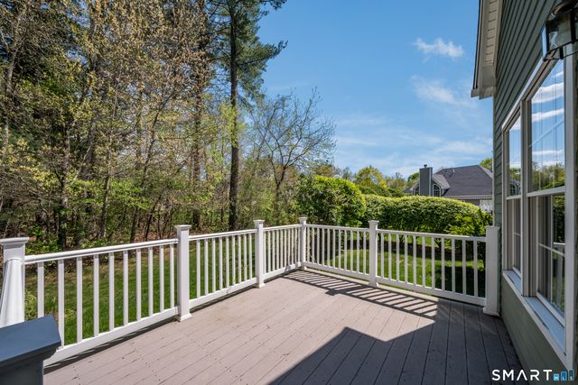 45 Worthington Drive, Farmington, CT 06032