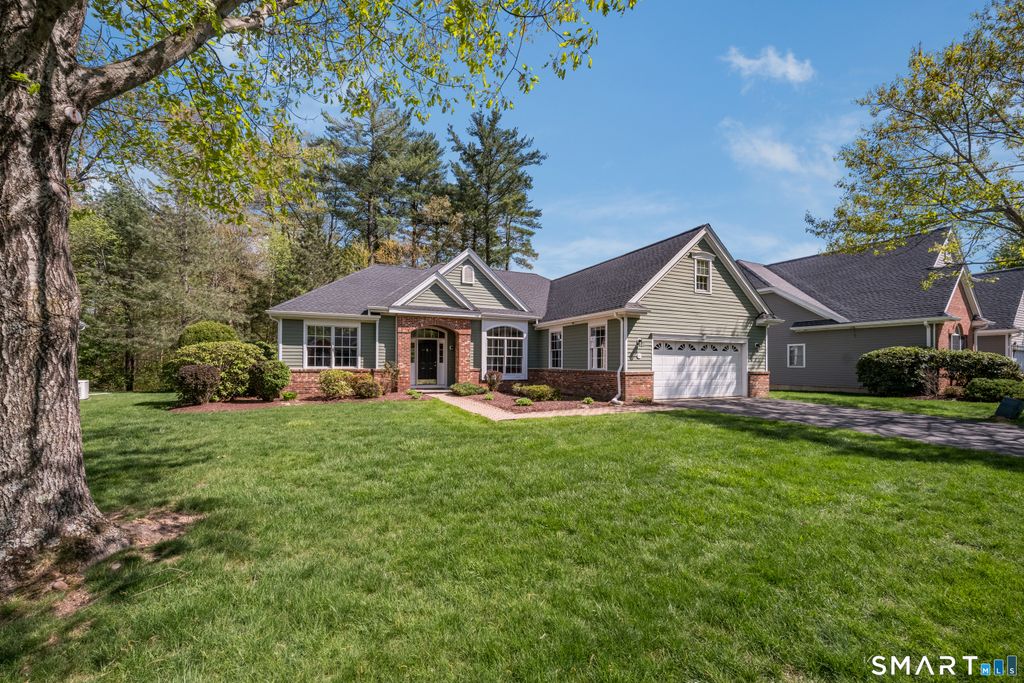 45 Worthington Drive, Farmington, CT 06032