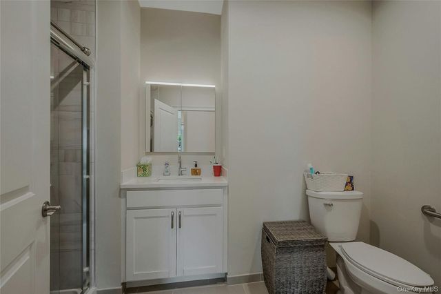 2300 Fox Hill Drive 1101, Baiting Hollow, NY 11933