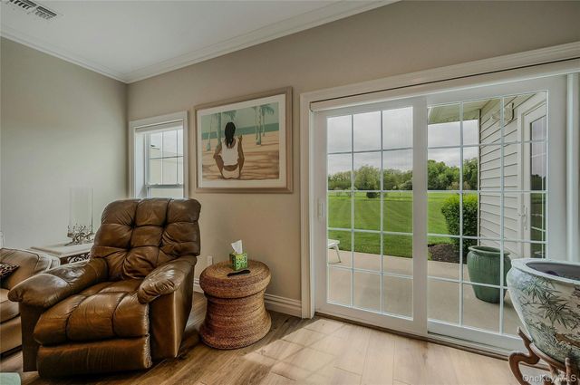 2300 Fox Hill Drive 1101, Baiting Hollow, NY 11933