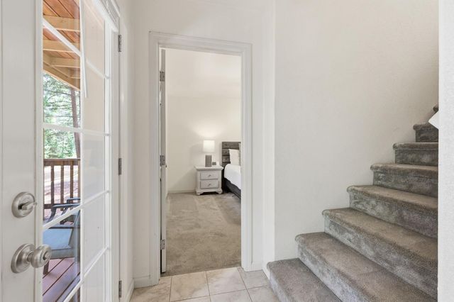 5285 Mckeon Ponderosa Way, Foresthill, CA 95631