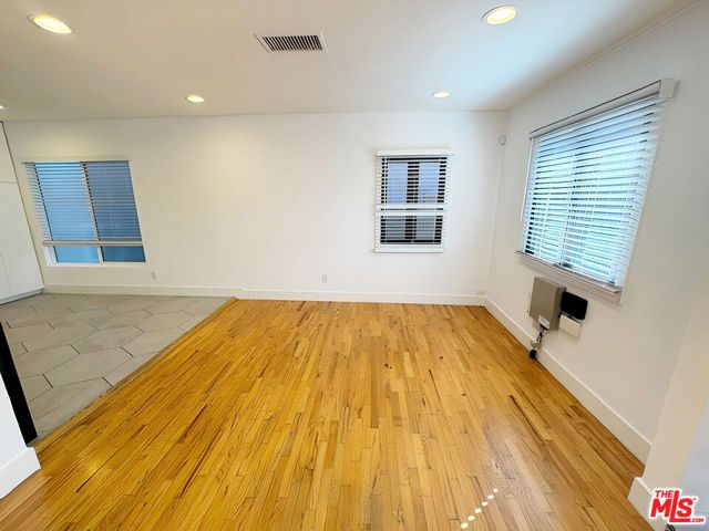 1912 N Alvarado Street, Los Angeles, CA 90039