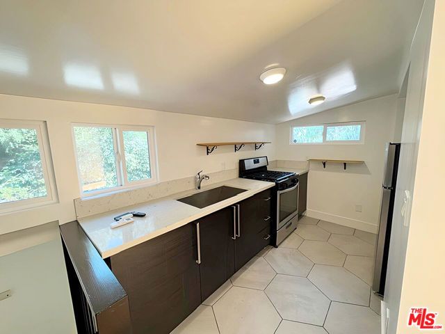 1912 N Alvarado Street, Los Angeles, CA 90039