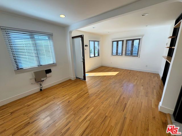 1912 N Alvarado Street, Los Angeles, CA 90039