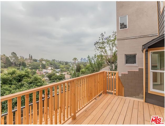 1912 N Alvarado Street, Los Angeles, CA 90039