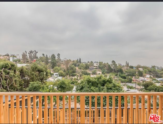 1912 N Alvarado Street, Los Angeles, CA 90039