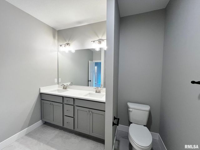 8802 N WESTPOINT Court, Edwards, IL 61528