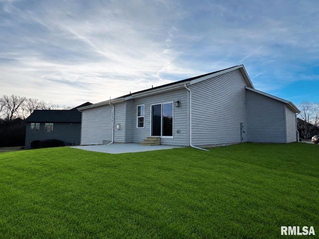 8802 N WESTPOINT Court, Edwards, IL 61528