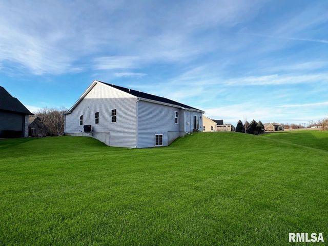8802 N WESTPOINT Court, Edwards, IL 61528