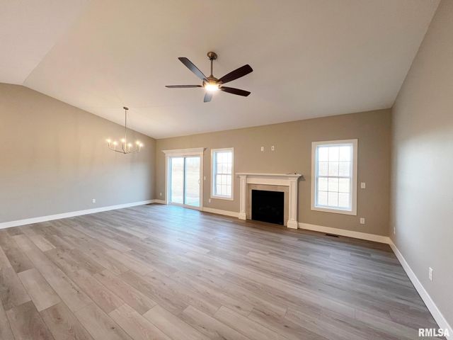 8802 N WESTPOINT Court, Edwards, IL 61528