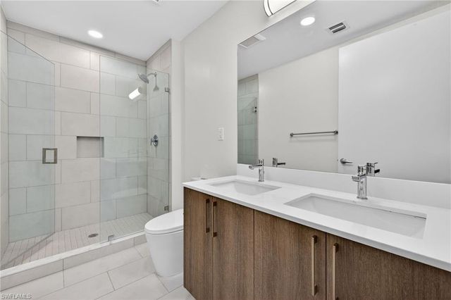 26610 Rosewood Pointe DR # 202, Bonita Springs, FL 34135