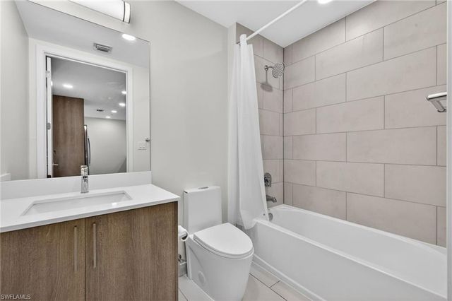 26610 Rosewood Pointe DR # 202, Bonita Springs, FL 34135