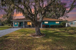 301 CARLYLE BOULEVARD, Ruskin, FL 33570