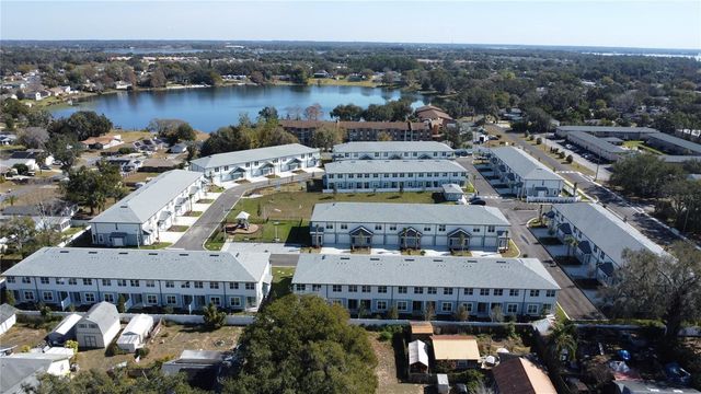 1057 E CAROLINE STREET, Tavares, FL 32778