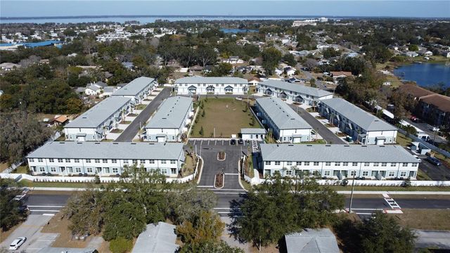 1057 E CAROLINE STREET, Tavares, FL 32778