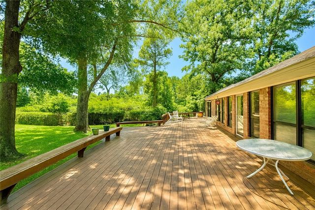 28 Sammy Snead Drive, Hilltop Lakes, TX 77871