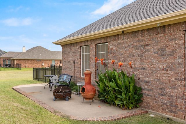 17012 Trailwood Drive, Whitney, TX 76692