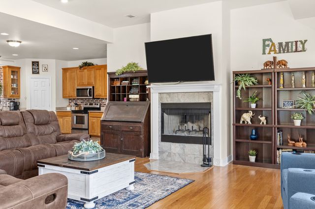 17012 Trailwood Drive, Whitney, TX 76692