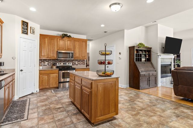 17012 Trailwood Drive, Whitney, TX 76692