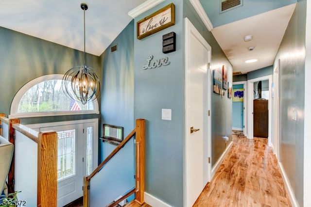 61 Lakeside Dr NW, Vernon Twp., NJ 07461