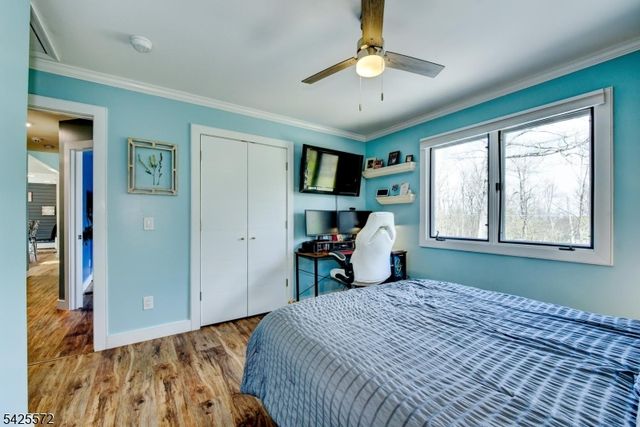 61 Lakeside Dr NW, Vernon Twp., NJ 07461