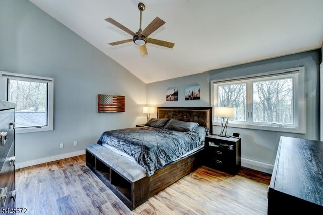 61 Lakeside Dr NW, Vernon Twp., NJ 07461